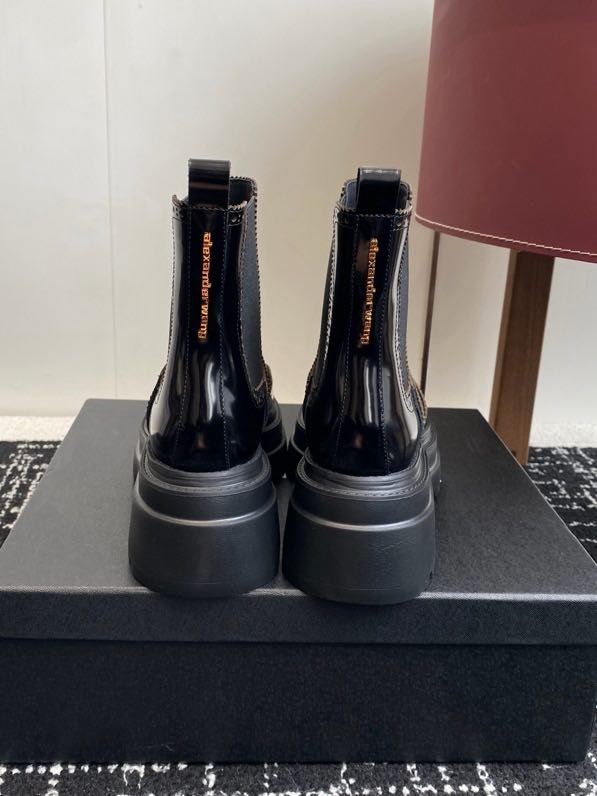 Ботинки женские фото 6