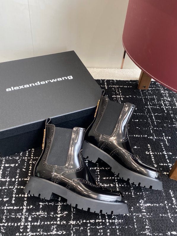 Ботинки женские фото 6