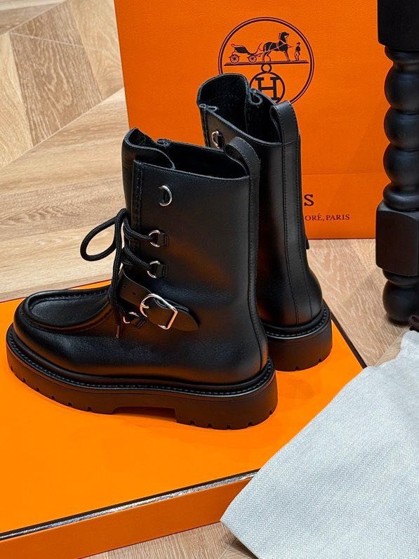 Ботинки женские фото 6