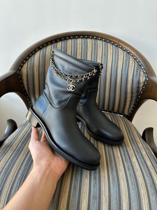 Ботинки женские фото 6