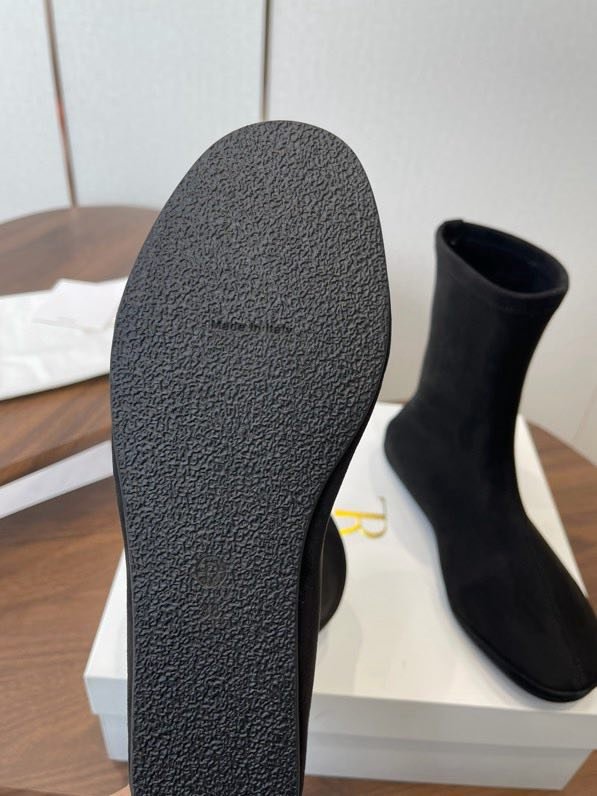 Ботинки женские фото 6