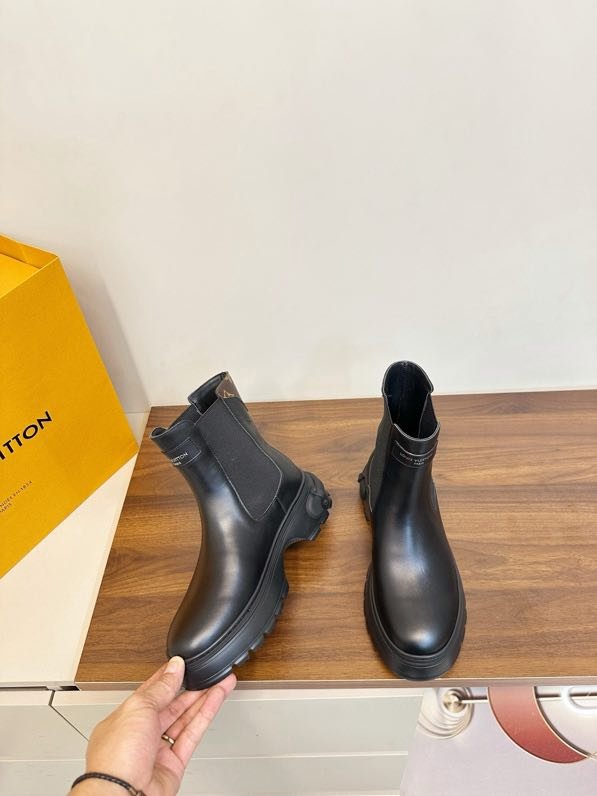 Ботинки женские фото 6