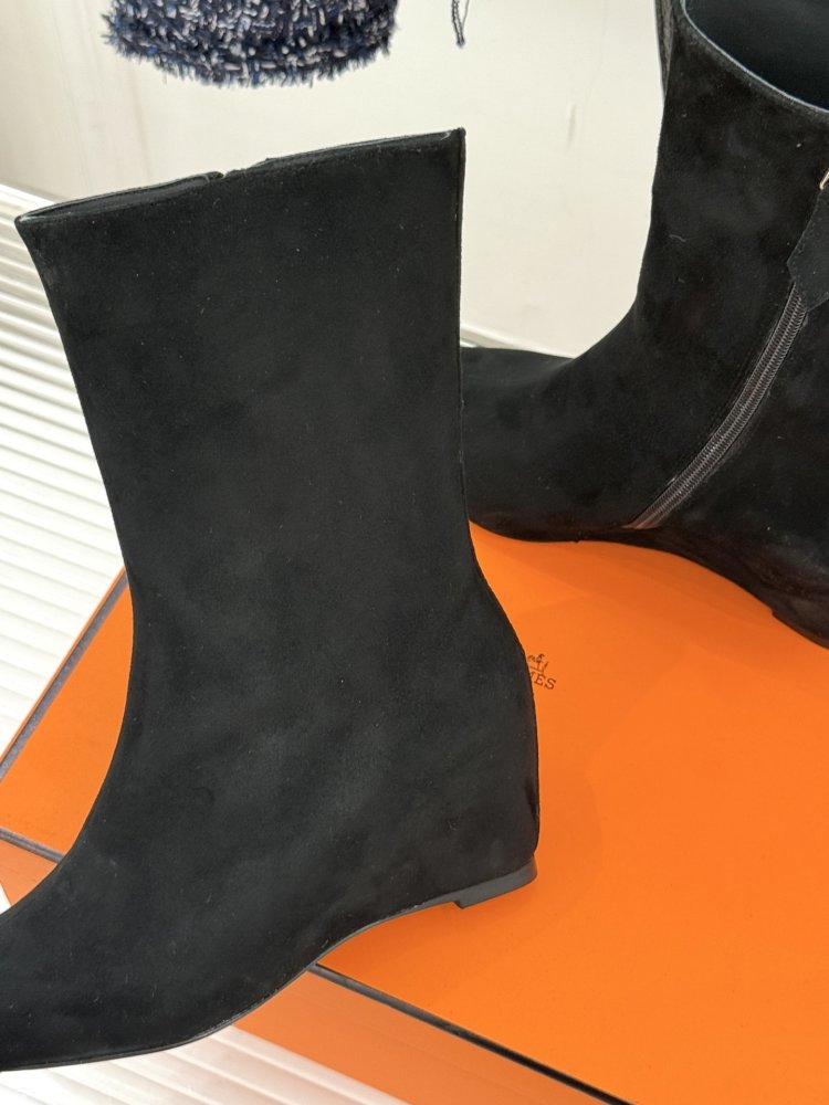 Ботинки женские фото 6