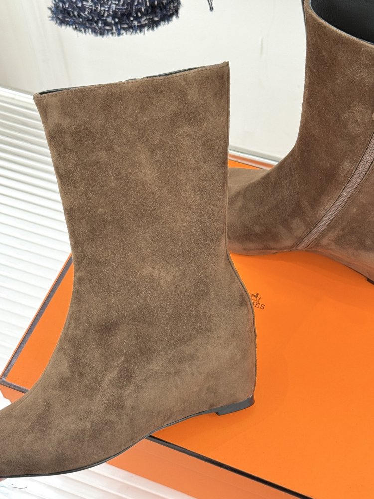 Ботинки женские фото 6