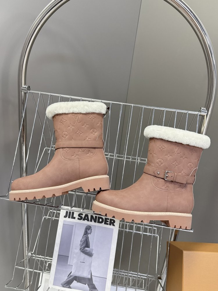 Ботинки женские фото 6