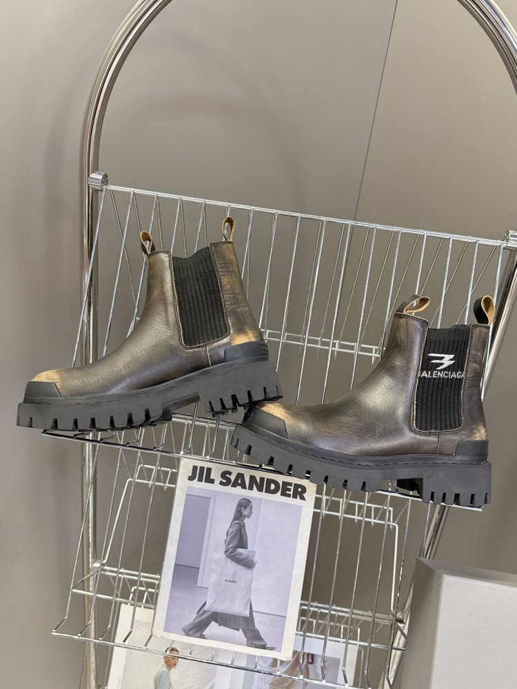 Ботинки женские фото 6