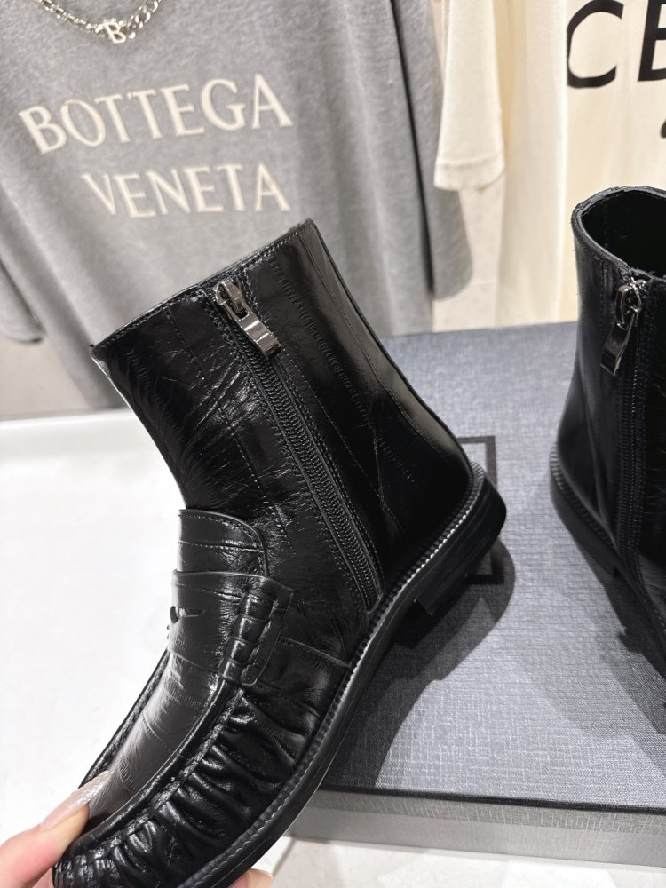 Ботинки женские фото 6