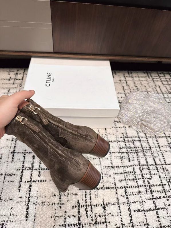 Ботинки женские фото 7