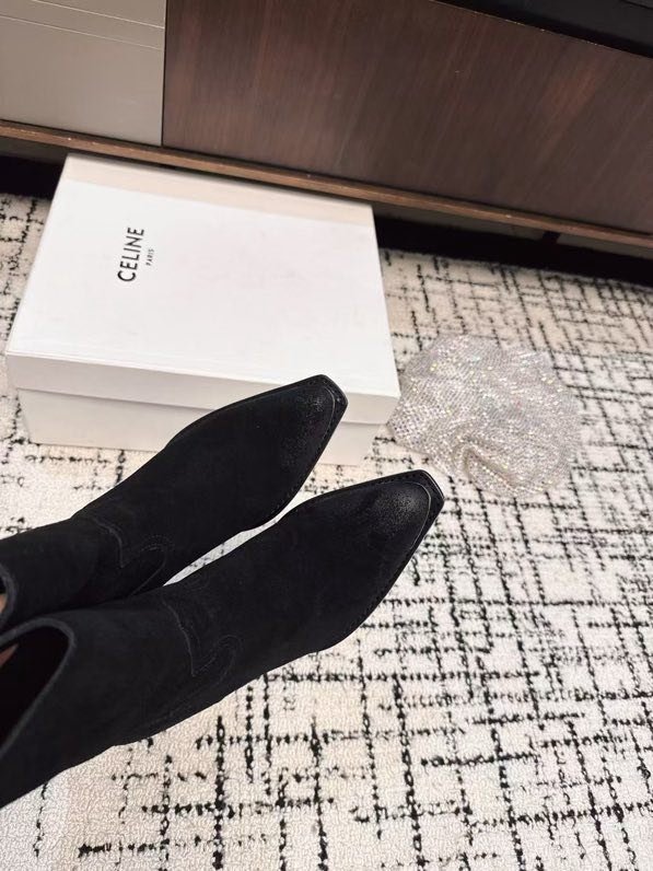 Ботинки женские фото 7