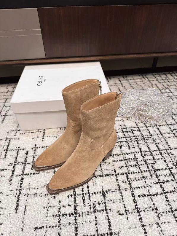 Ботинки женские фото 7