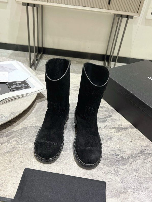 Ботинки женские фото 7