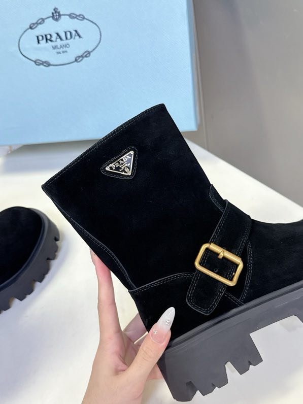 Ботинки женские фото 7