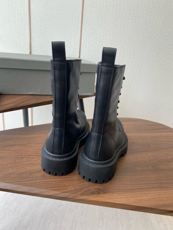 Ботинки женские фото 7