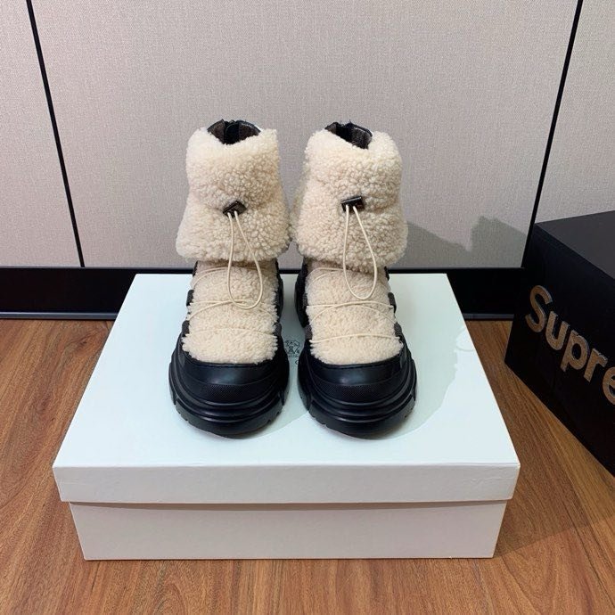 Ботинки женские фото 7