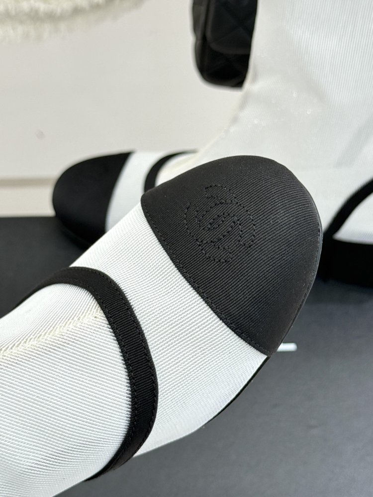 Ботинки женские фото 7