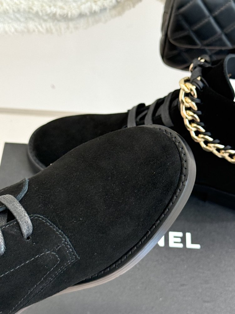 Ботинки женские фото 7