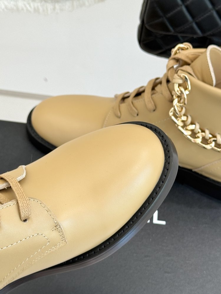 Ботинки женские фото 7