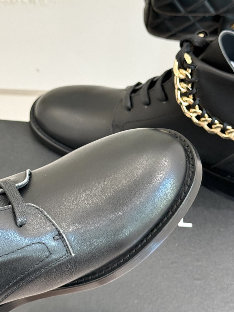 Ботинки женские фото 7