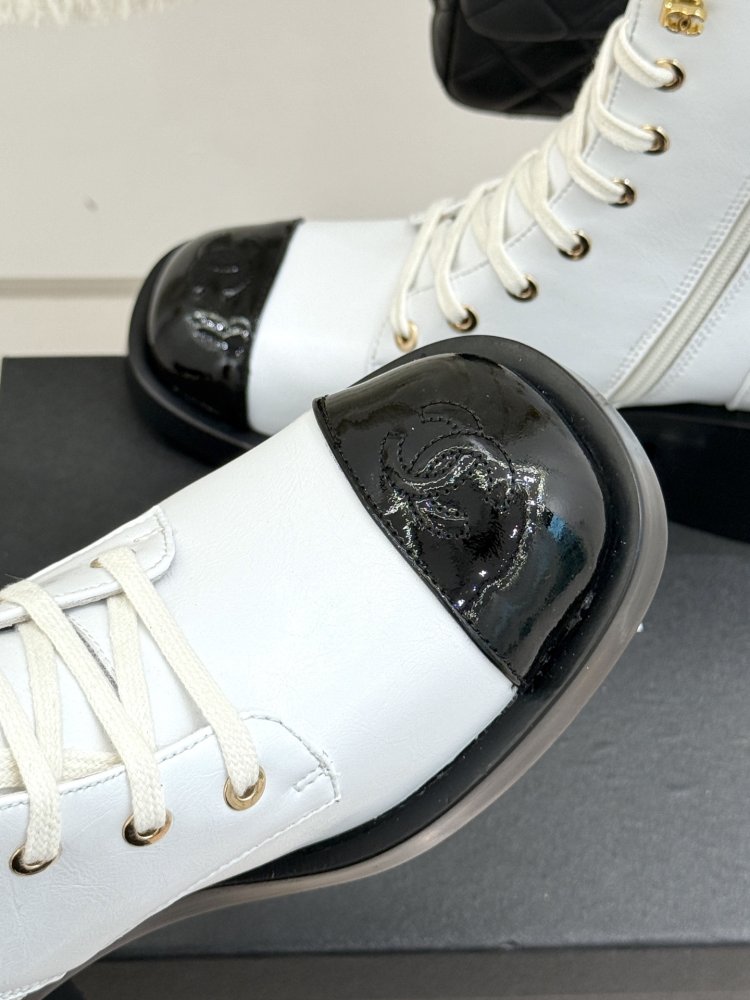 Ботинки женские фото 7