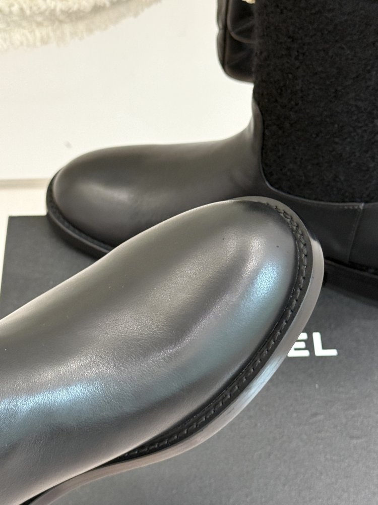 Ботинки женские фото 7