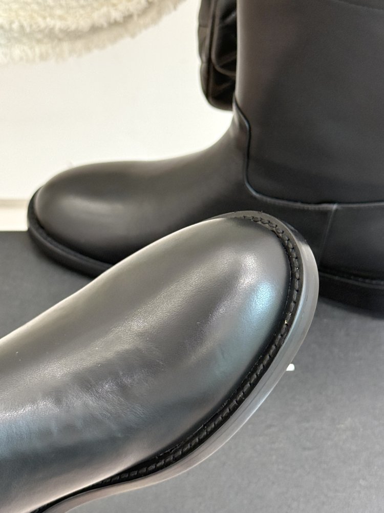 Boots women's фото 7