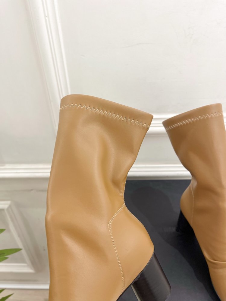 Ботинки женские фото 7