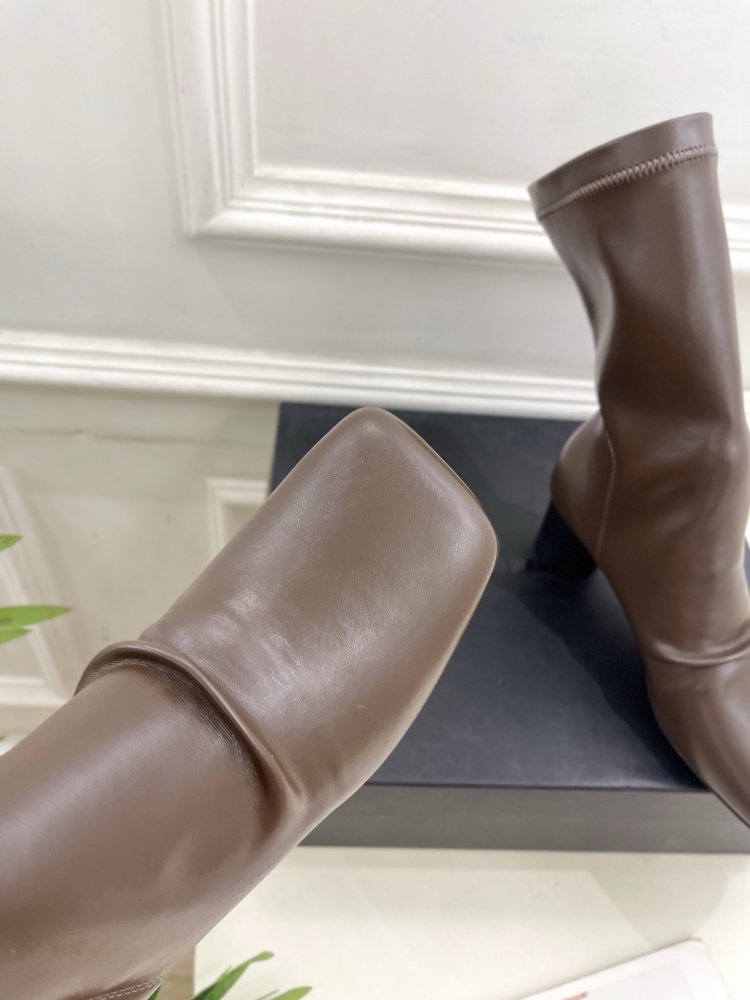 Ботинки женские фото 7