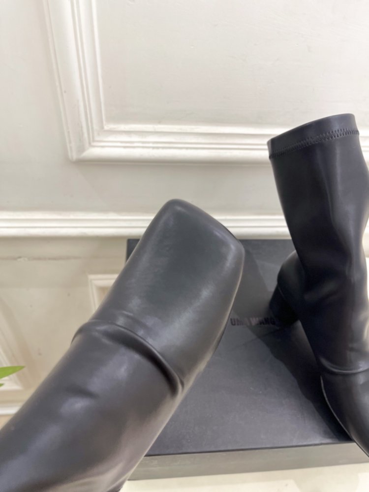 Ботинки женские фото 7