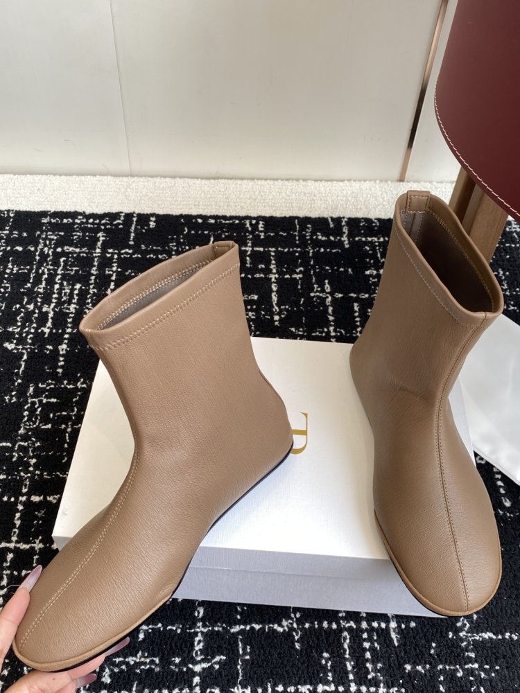 Ботинки женские фото 7