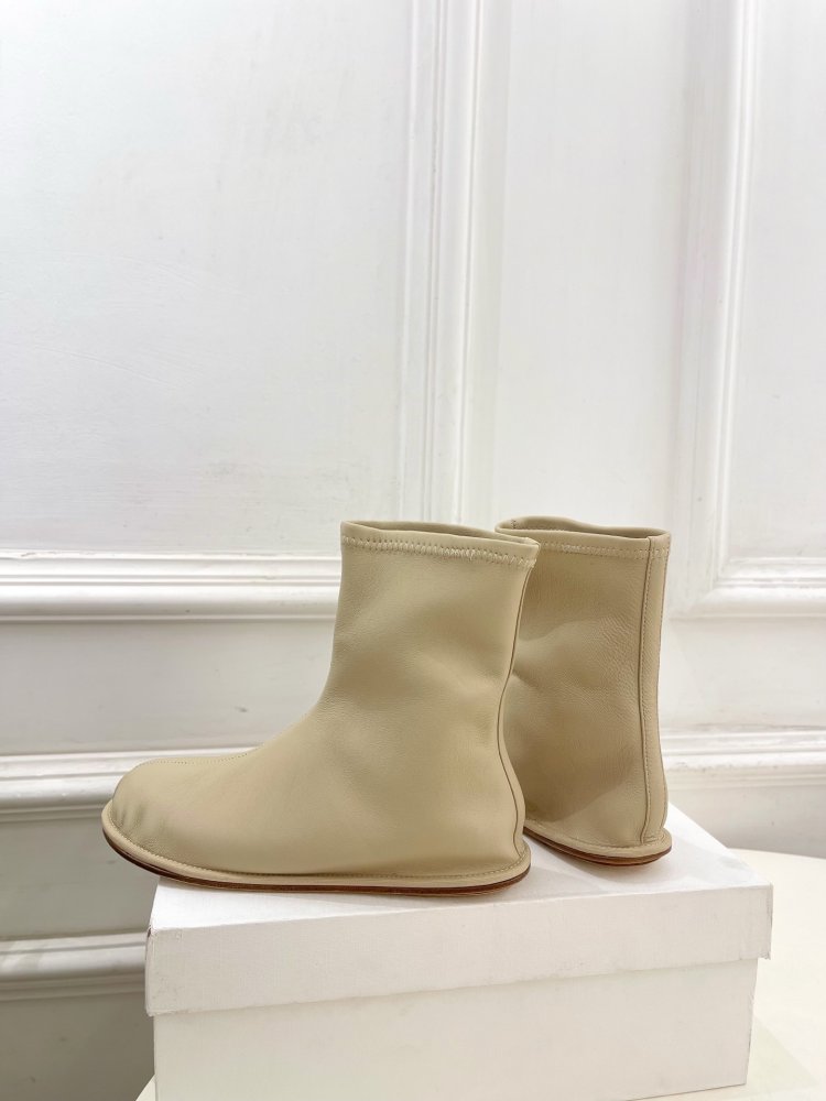 Ботинки женские фото 7