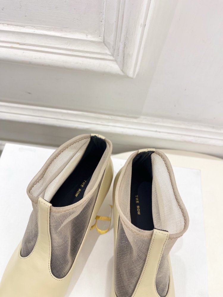 Ботинки женские фото 7