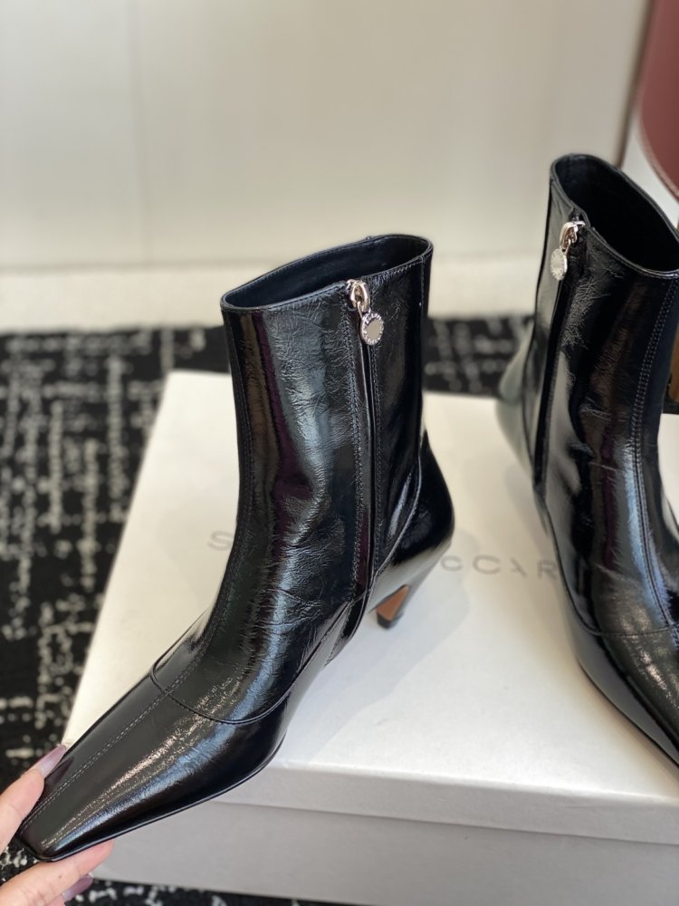 Ботинки женские фото 7