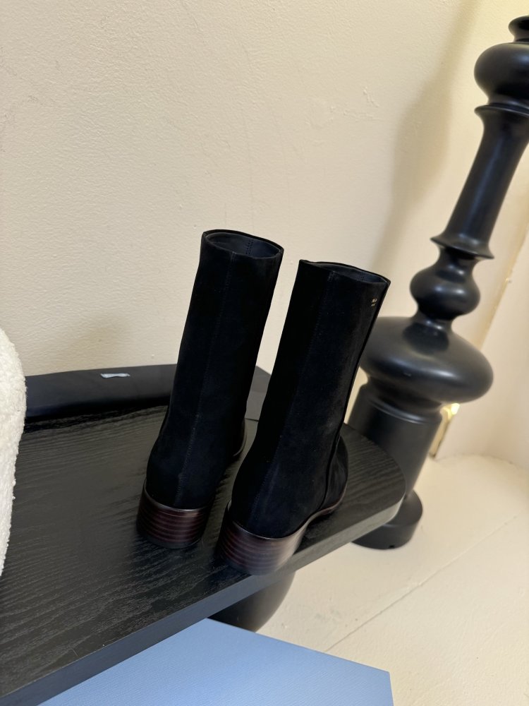 Boots women's фото 7