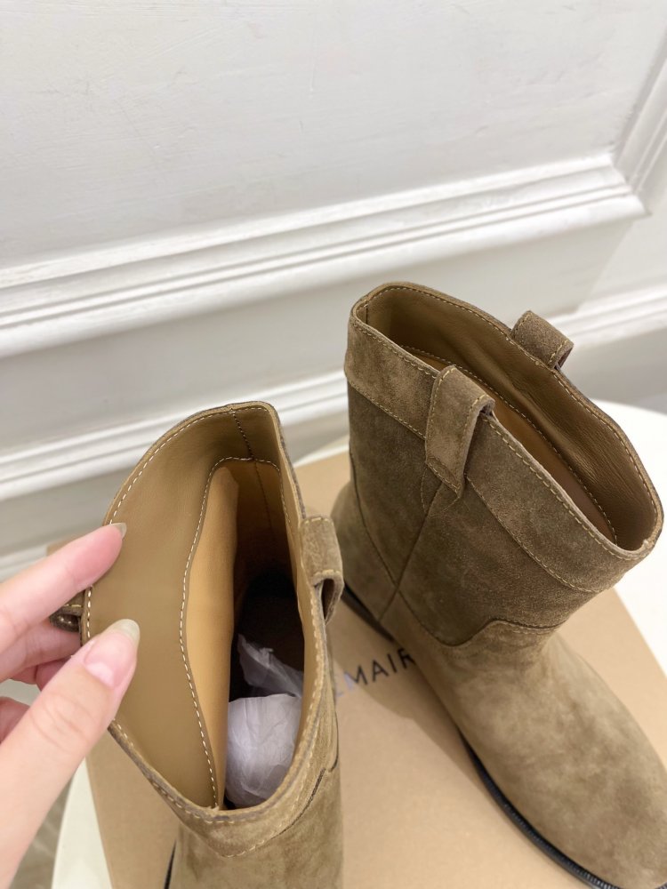 Ботинки женские фото 7