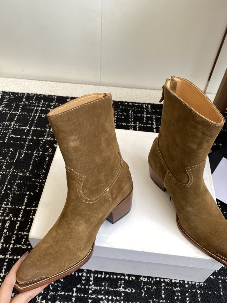 Ботинки женские фото 7