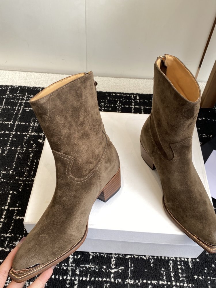 Ботинки женские фото 7