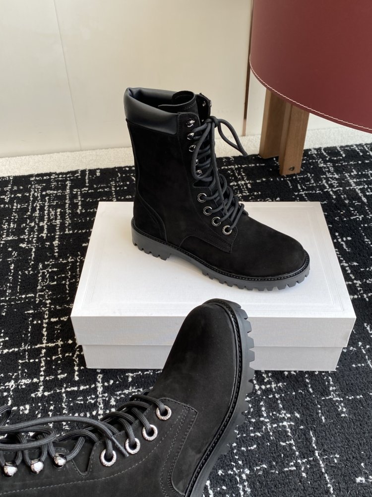 Ботинки женские фото 7