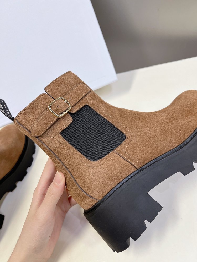 Ботинки женские фото 7