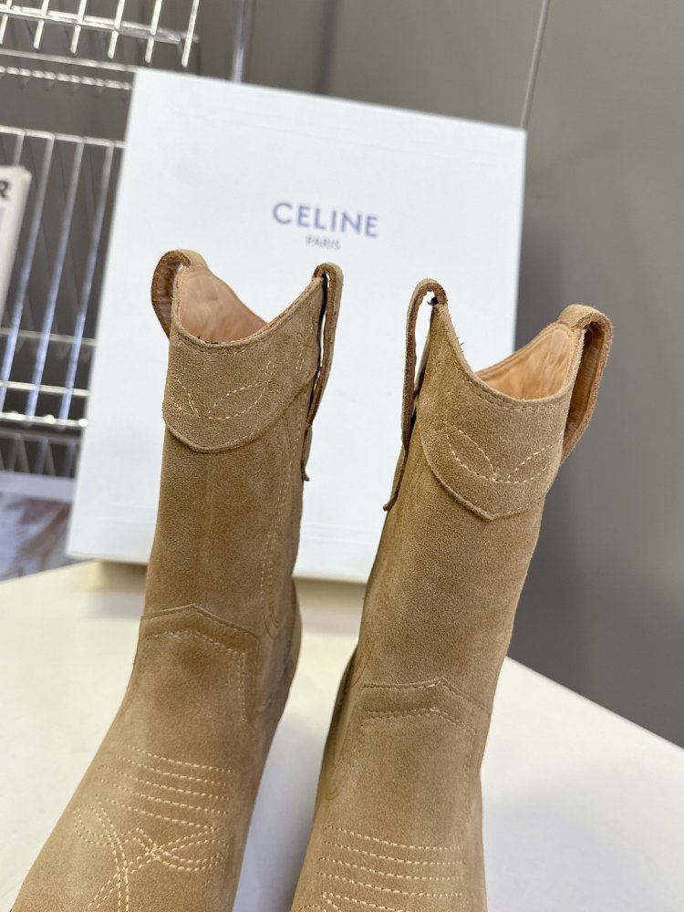 Ботинки женские фото 7