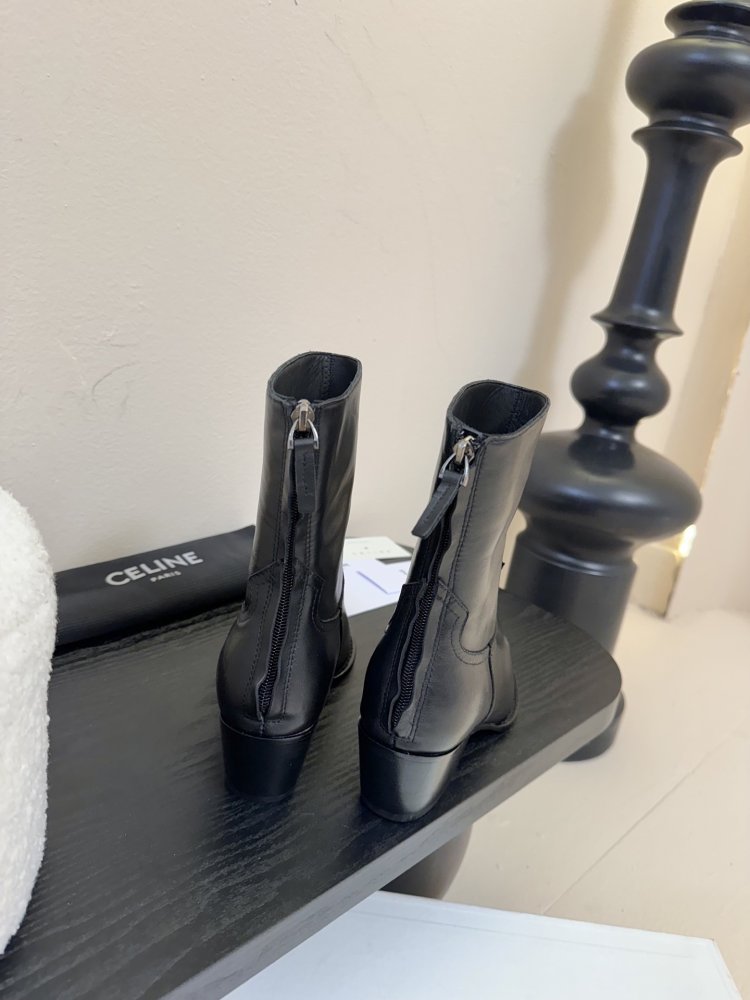 Ботинки женские фото 7