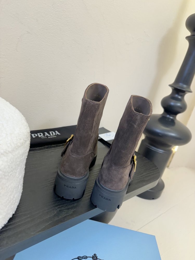 Ботинки женские фото 7