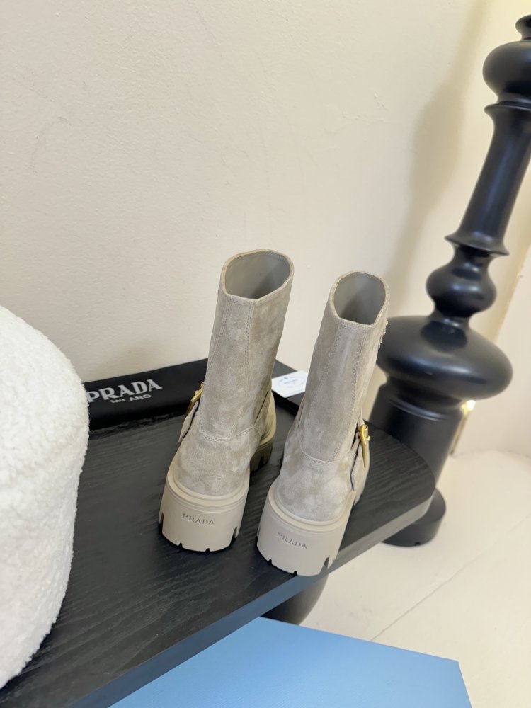 Boots women's фото 7