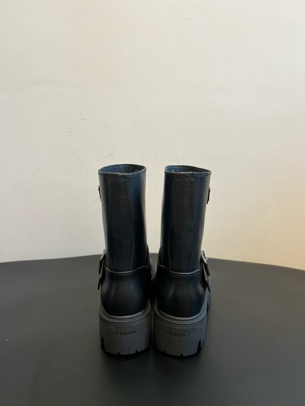 Boots women's фото 7