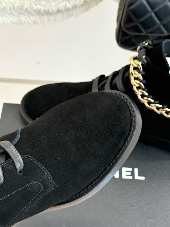 Ботинки женские фото 7