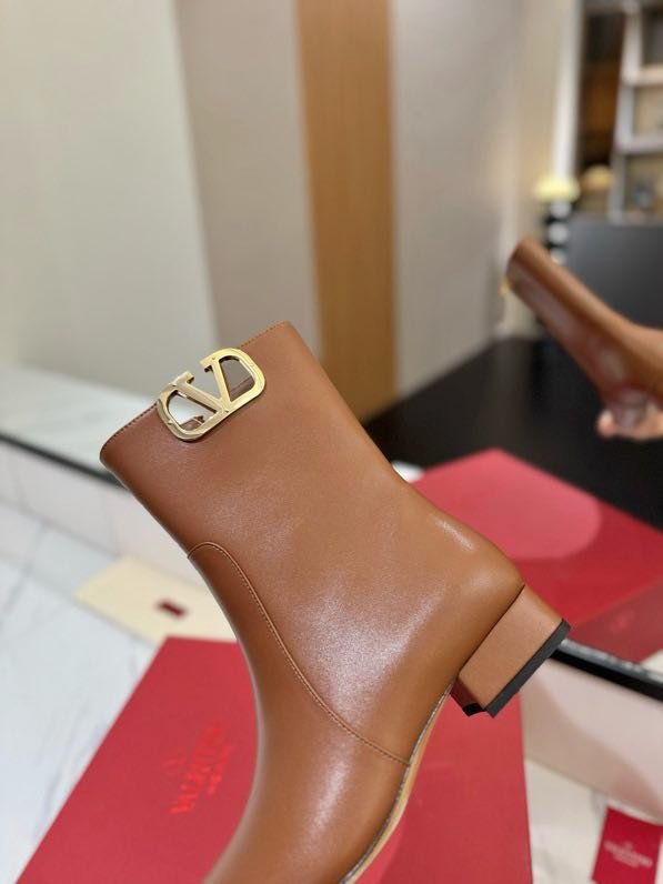 Boots women's фото 7