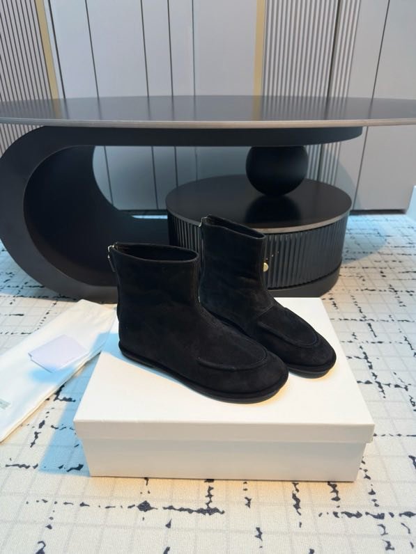 Ботинки женские фото 7