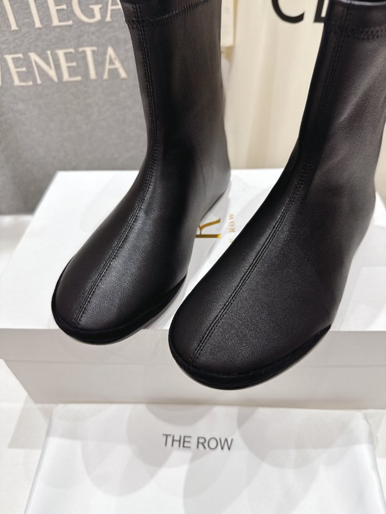 Ботинки женские фото 7