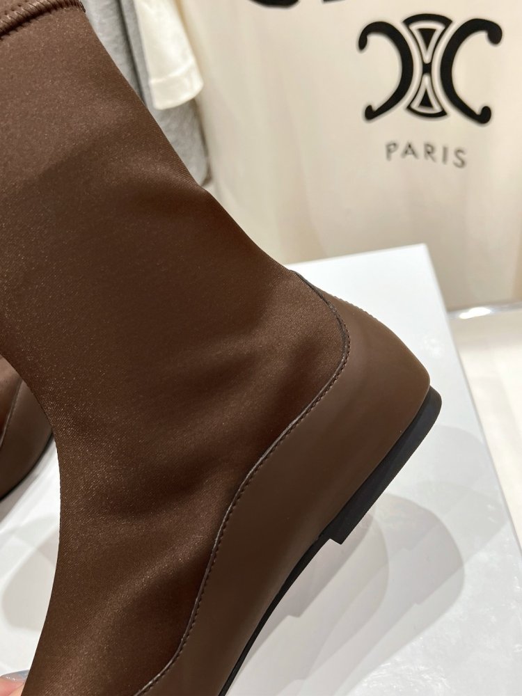 Ботинки женские фото 7