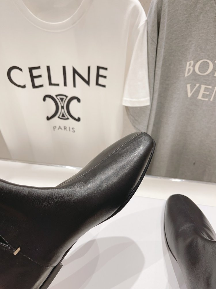 Ботинки женские фото 7