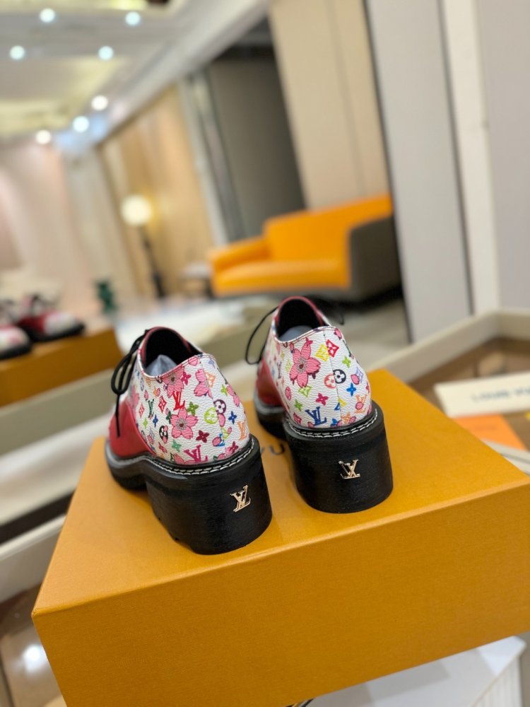 Boots women's фото 7